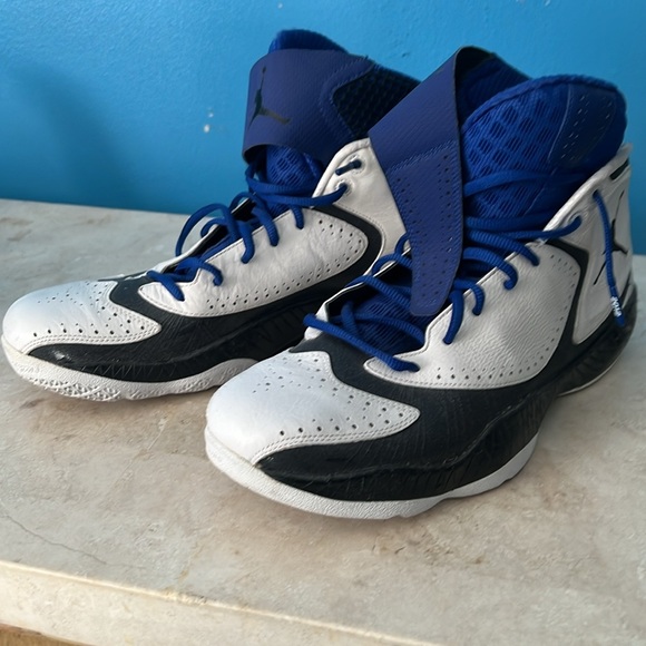 Jordan’s - Picture 4 of 4